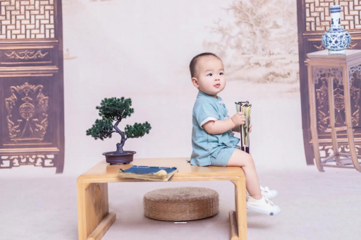丽水宝宝掉头发是怎么回事
